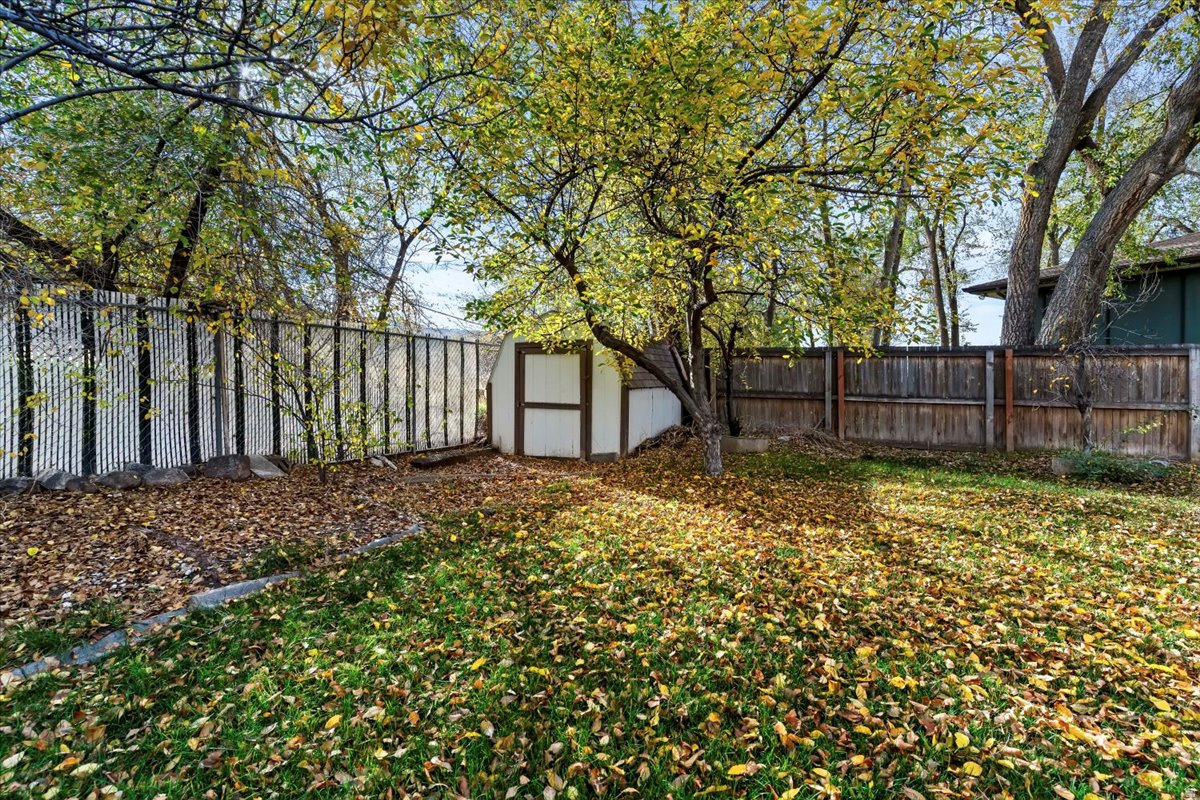 CASTLE - Residential