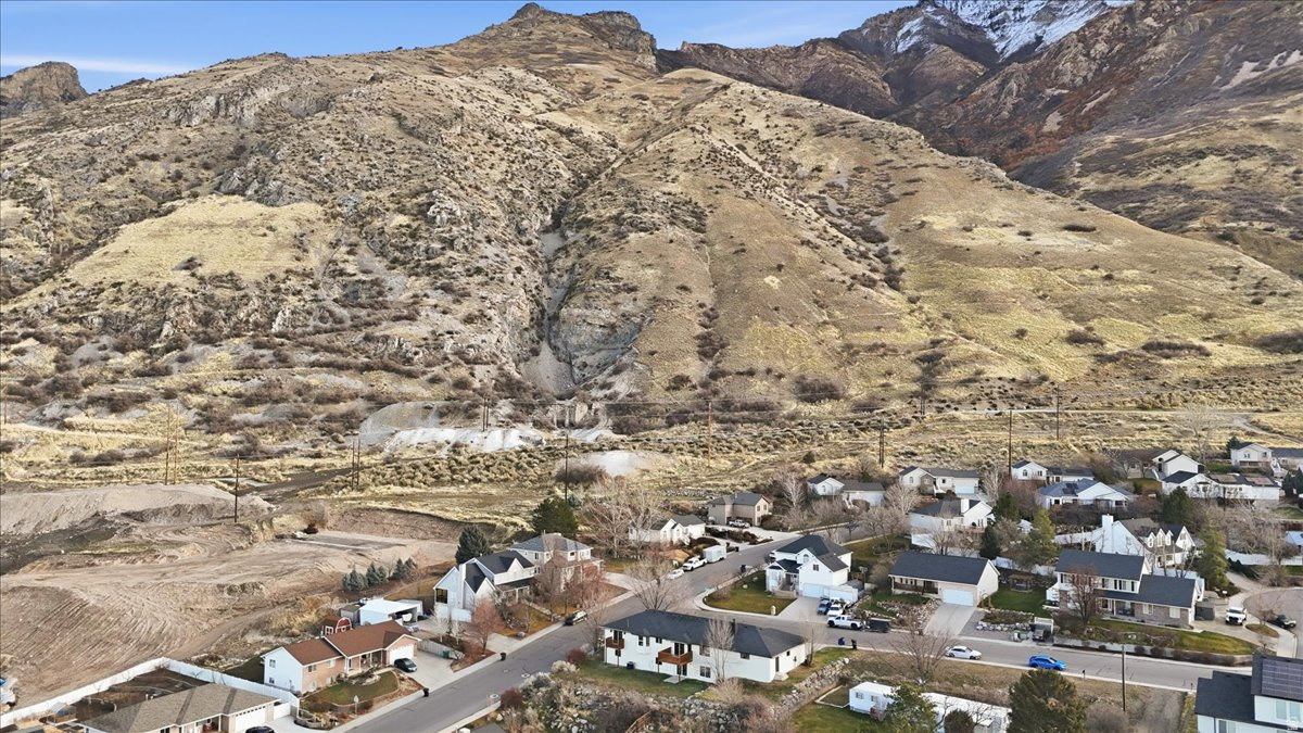 EAGLES VIEW - Residential