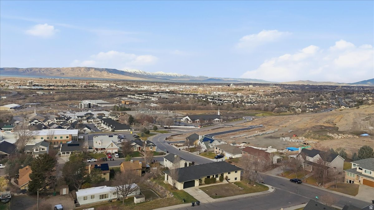 EAGLES VIEW - Residential