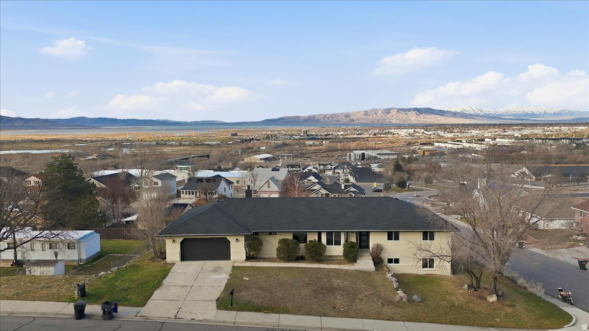 EAGLES VIEW - Residential