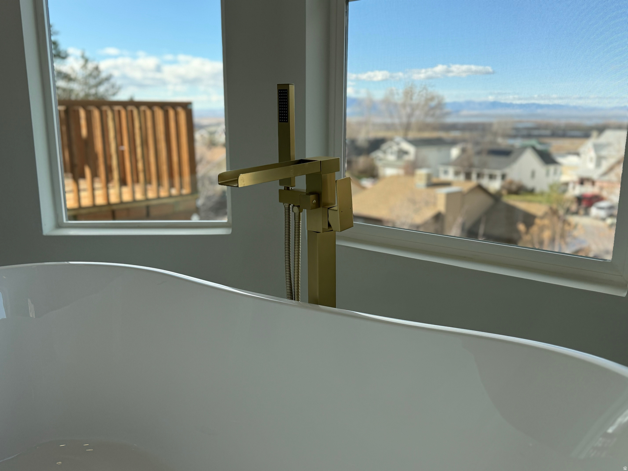 EAGLES VIEW - Residential