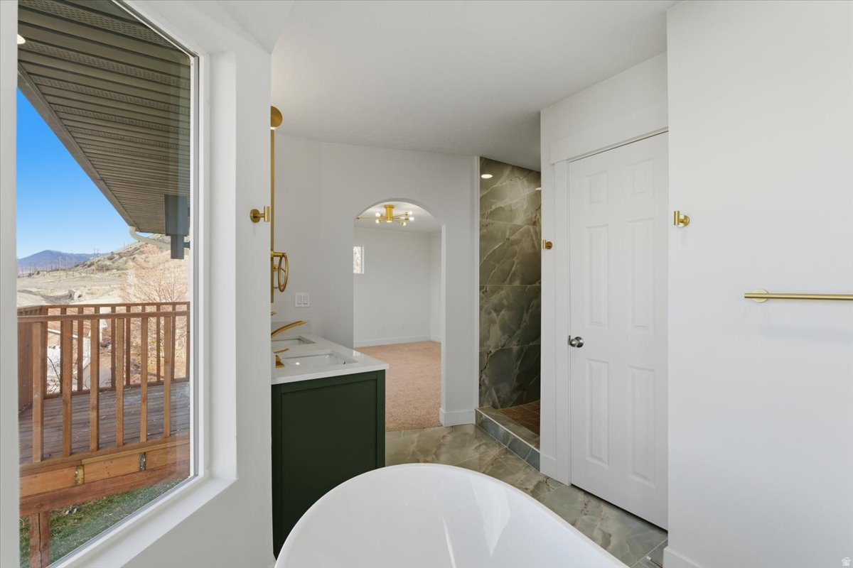 EAGLES VIEW - Residential