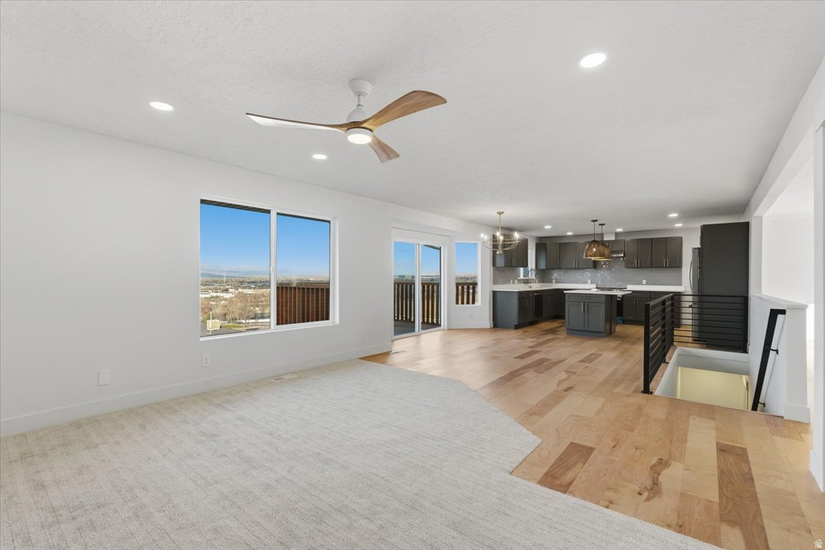 EAGLES VIEW - Residential