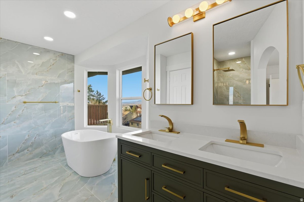 EAGLES VIEW - Residential