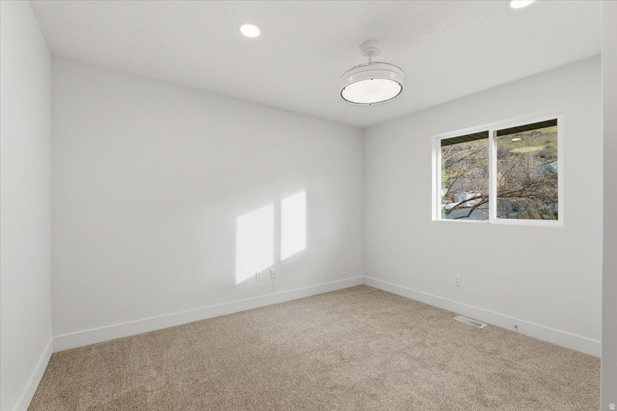 EAGLES VIEW - Residential