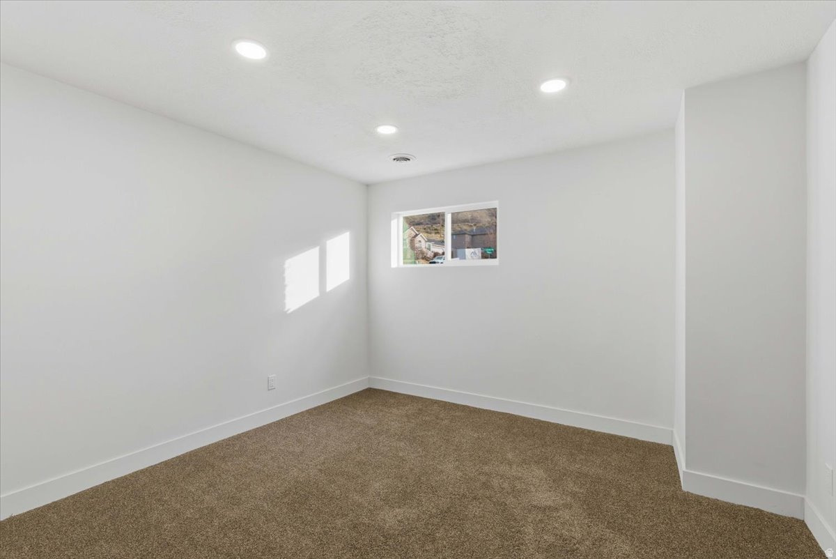 EAGLES VIEW - Residential