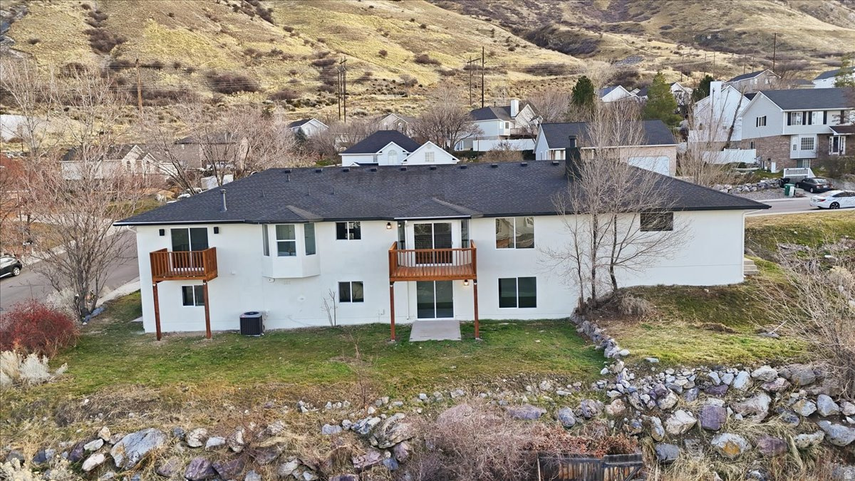 EAGLES VIEW - Residential