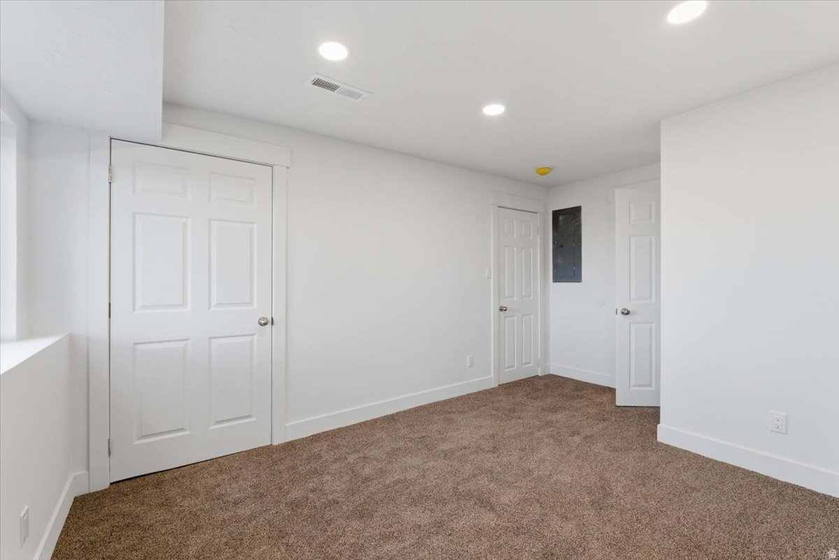 EAGLES VIEW - Residential