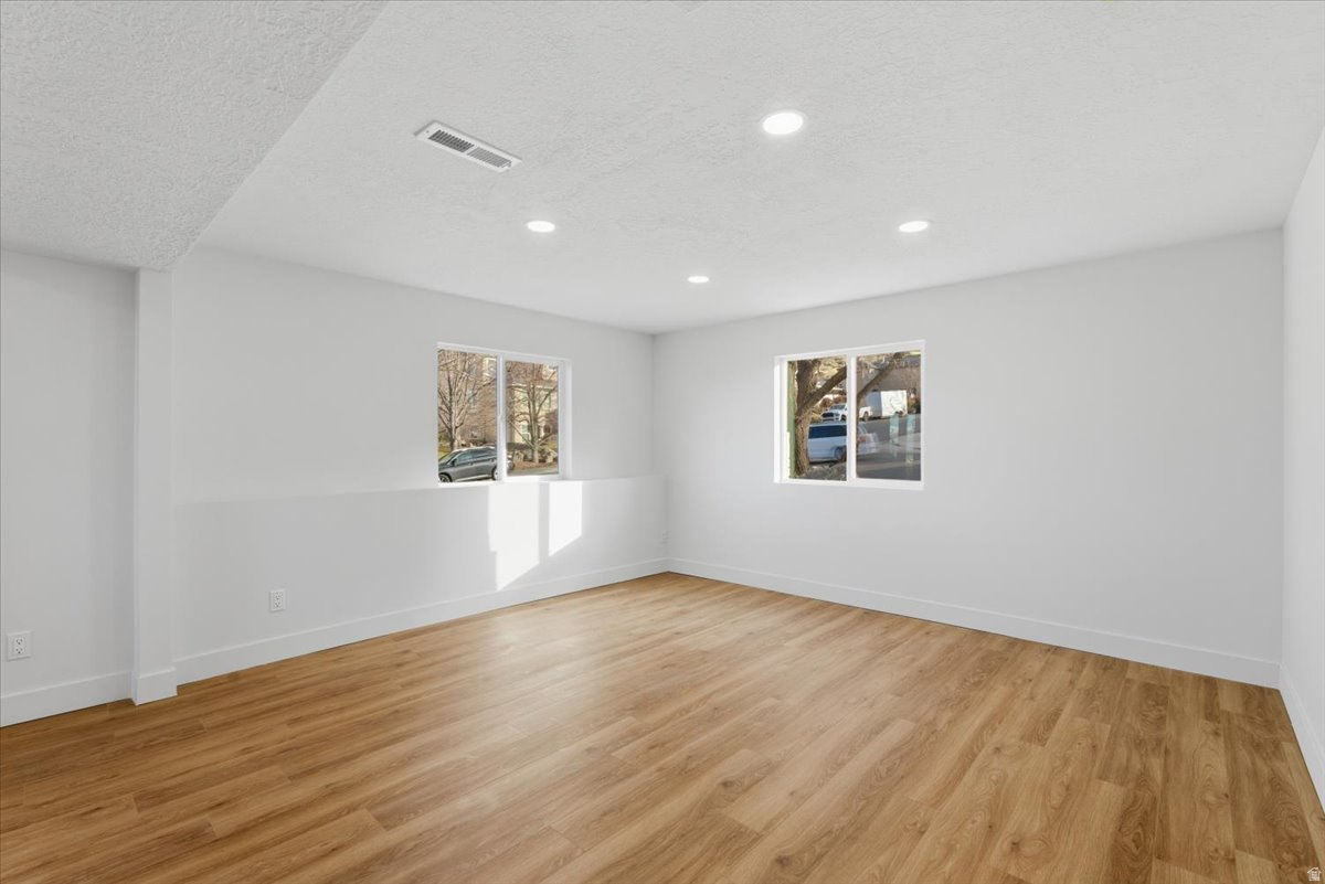 EAGLES VIEW - Residential