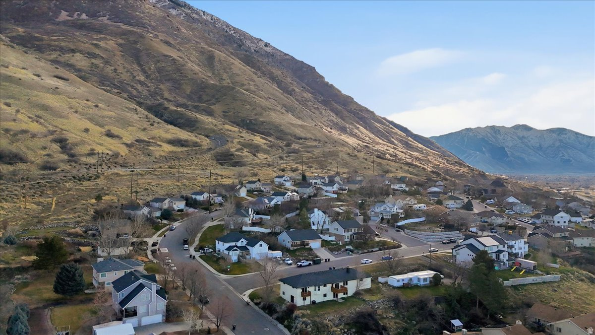 EAGLES VIEW - Residential