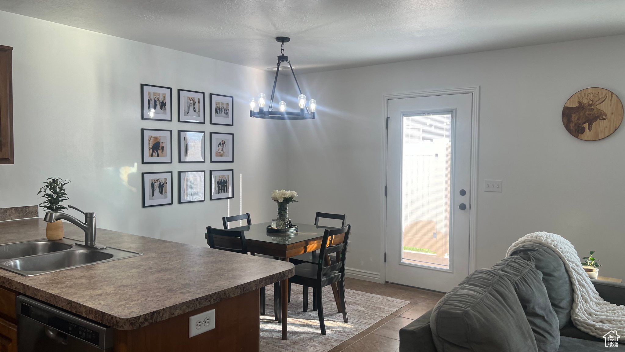 CAMELOT COVE - Residential