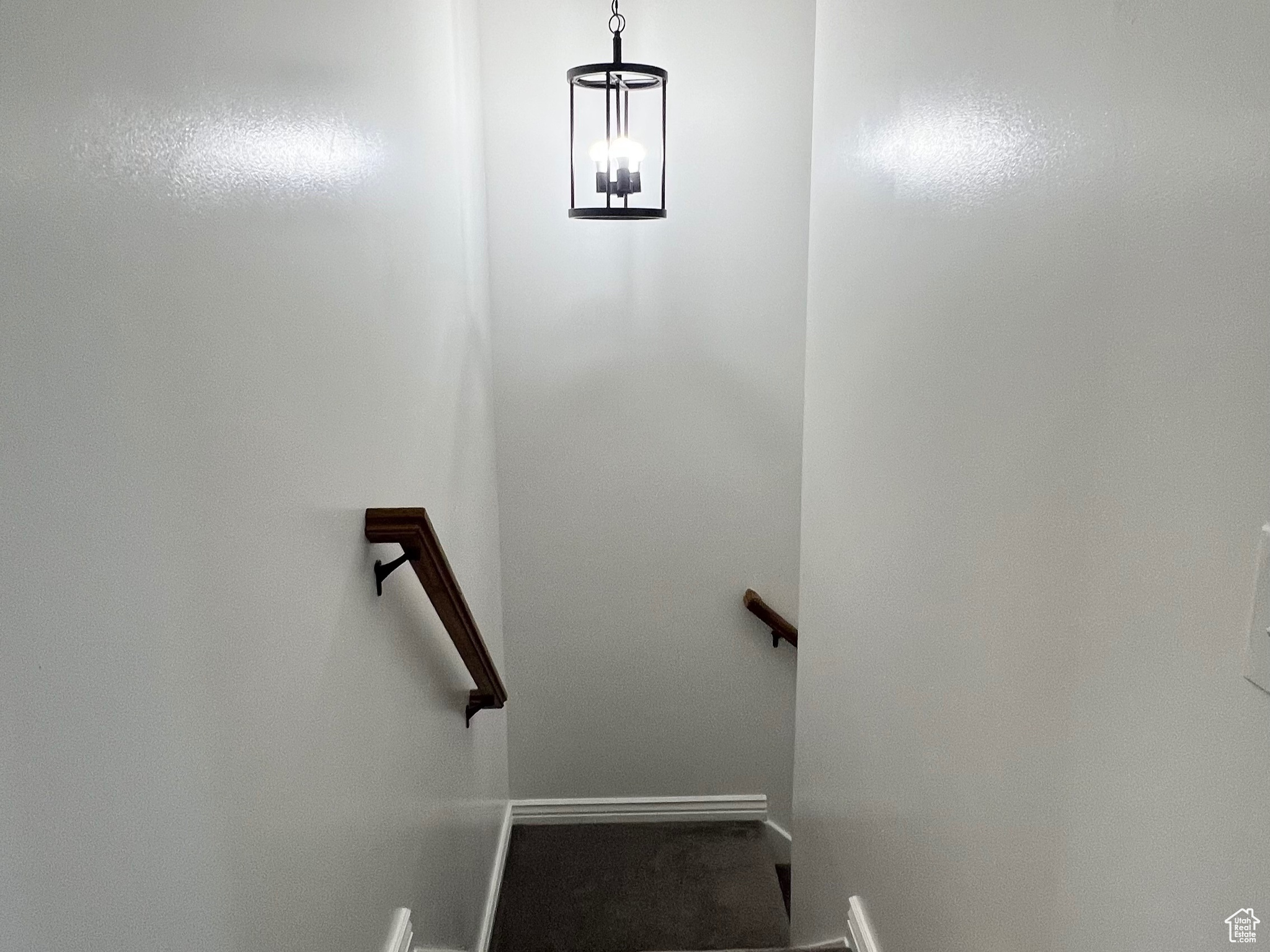 CAMELOT COVE - Residential