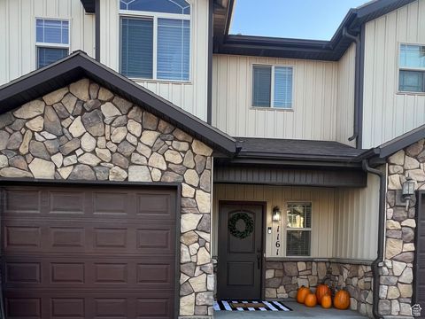 Photo of 1161 W LANCELOT LN, West Haven, UT 84401 (MLS # 2116452)