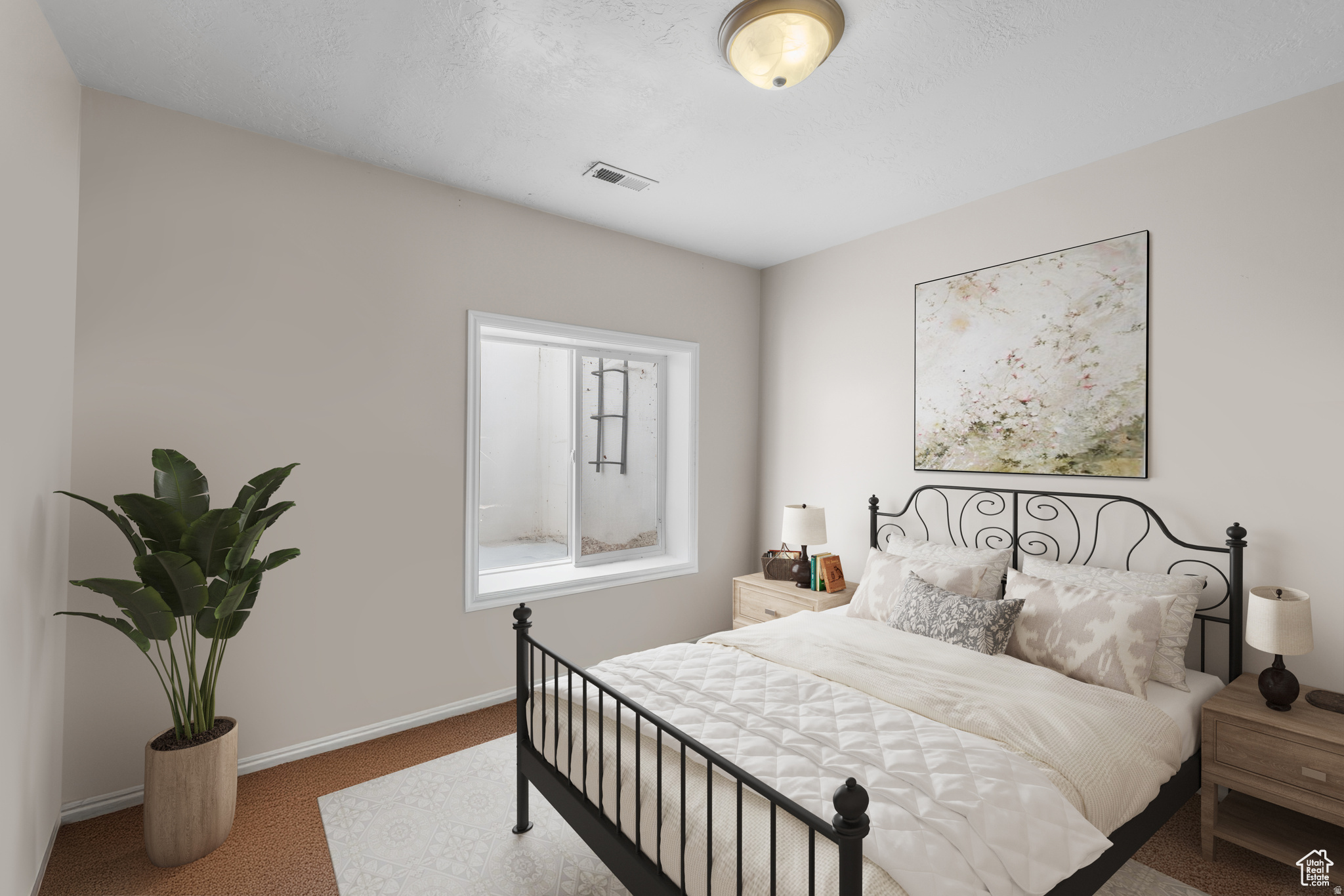 WHITE PINES - Residential