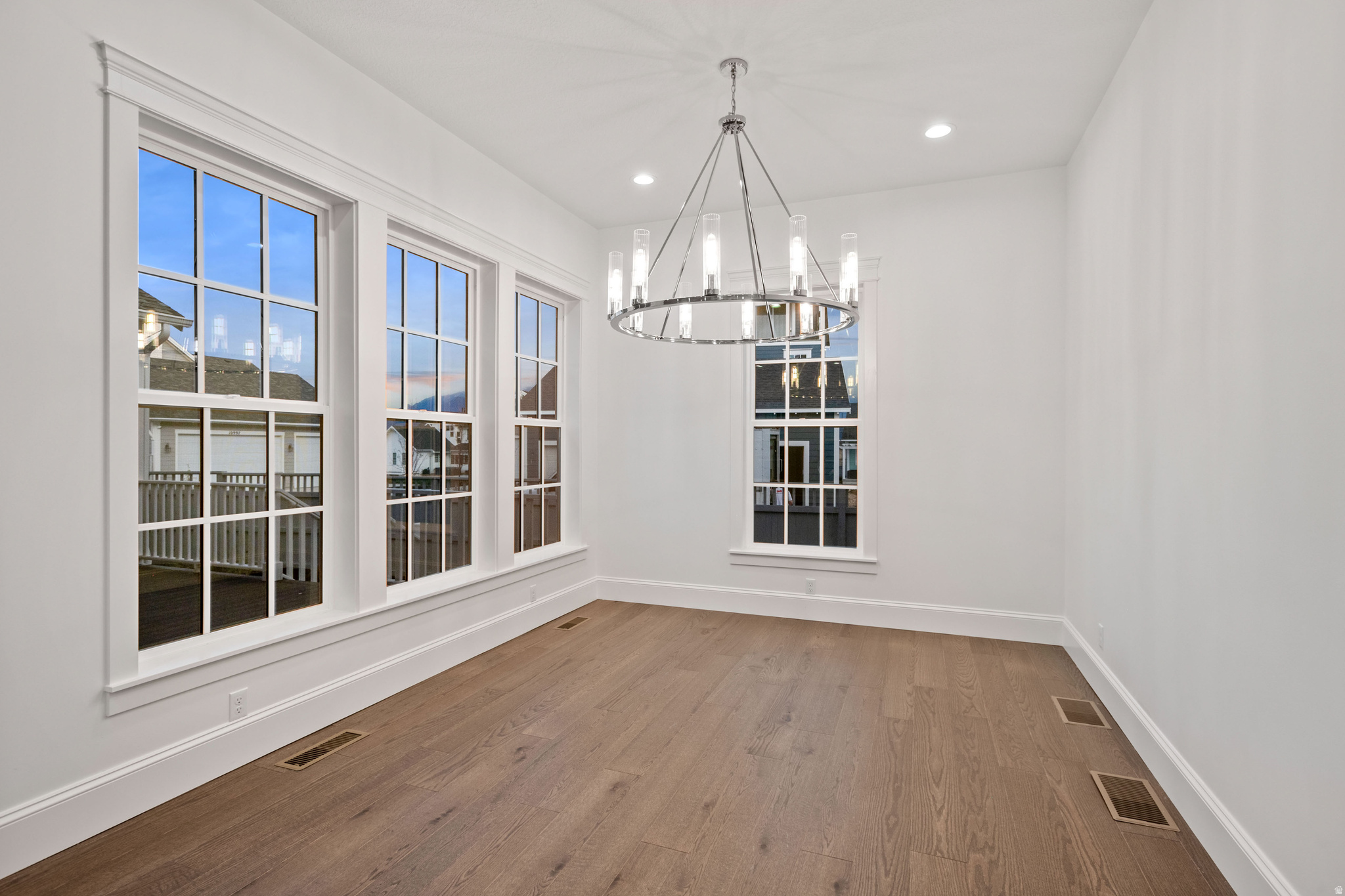 DAYBREAK - Residential