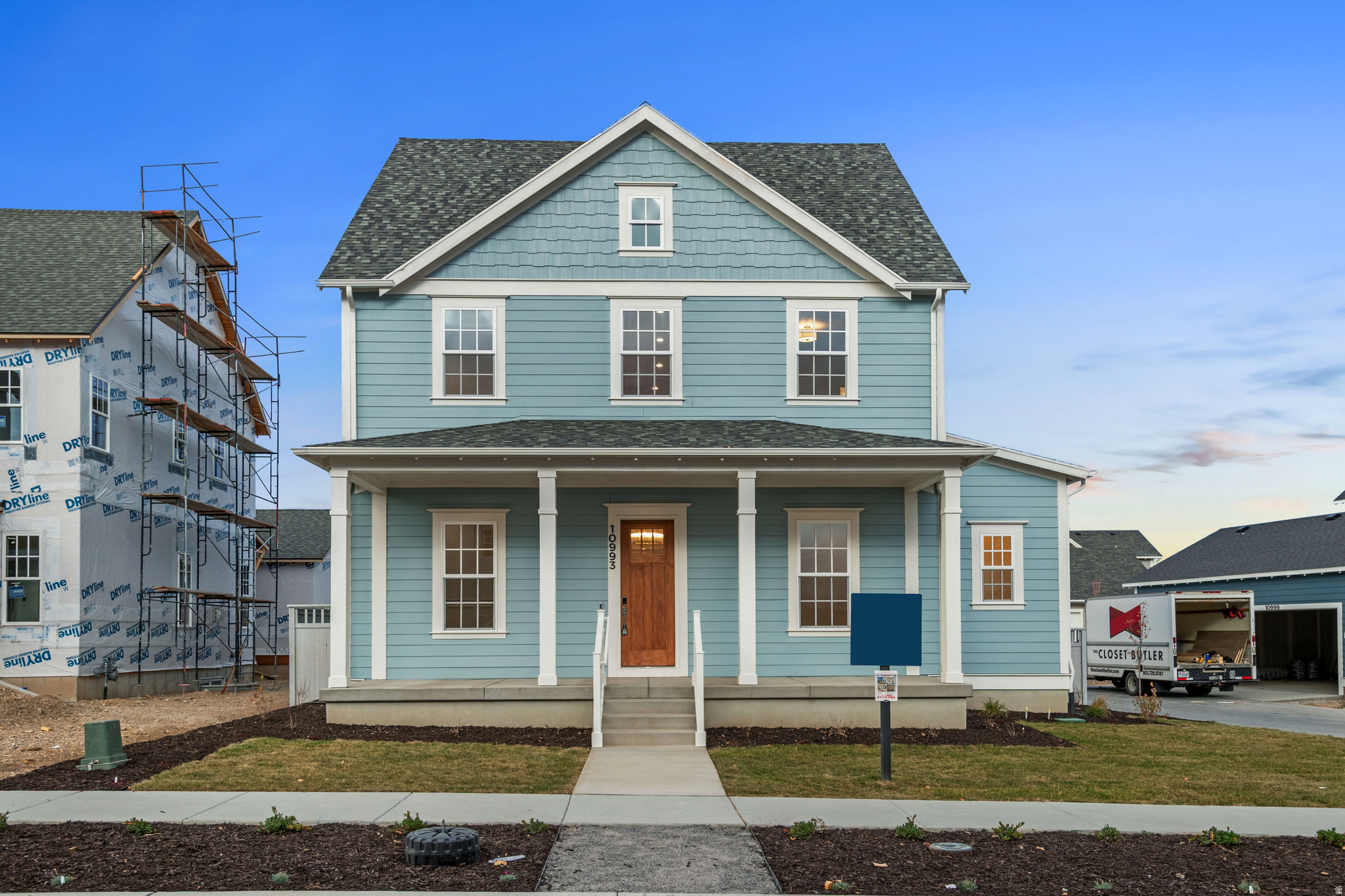 DAYBREAK - Residential