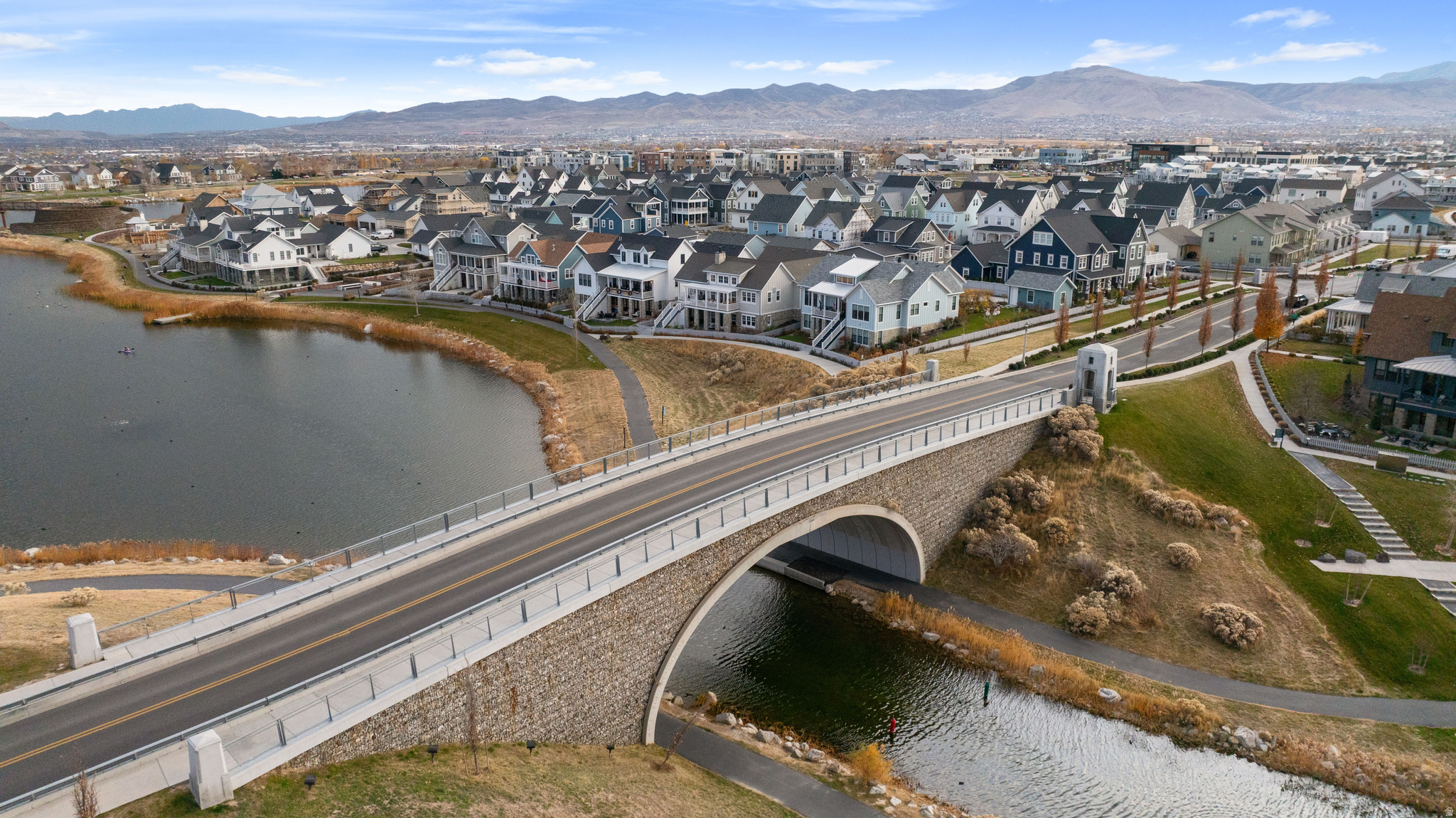 DAYBREAK - Residential