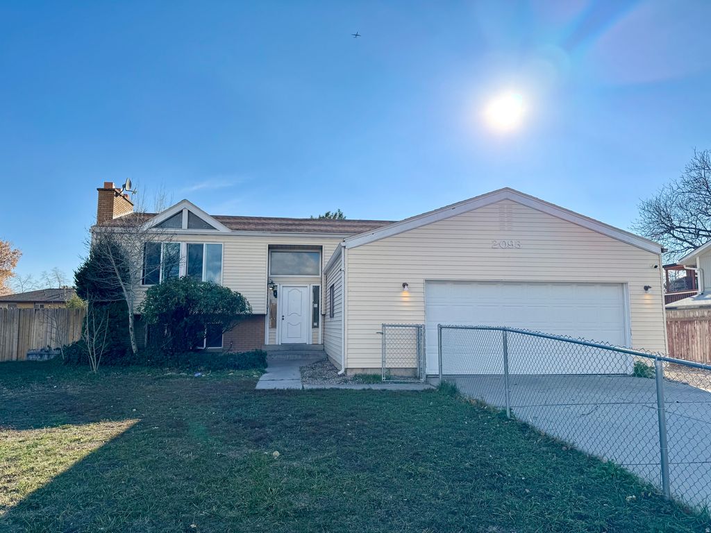 Photo of 2093 W CHATEAU AVE, Taylorsville, UT 84129 (MLS # 2126011)