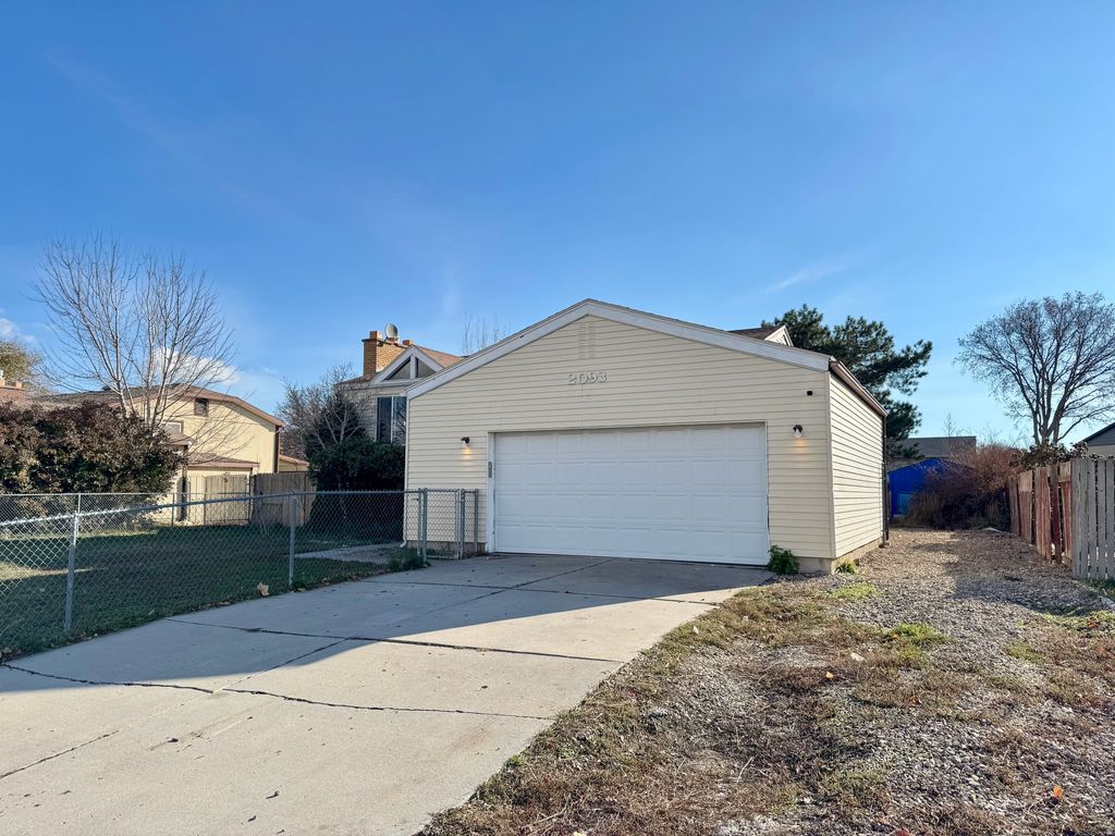 Photo of 2093 W CHATEAU AVE, Taylorsville, UT 84129 (MLS # 2126011)