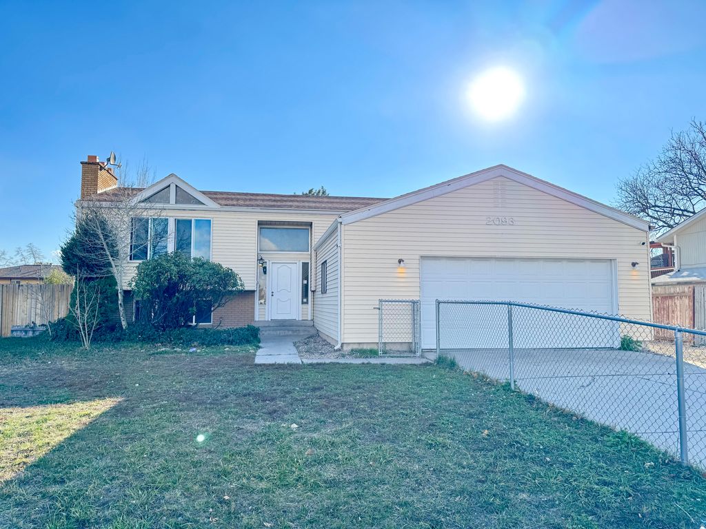 Photo of 2093 W CHATEAU AVE, Taylorsville, UT 84129 (MLS # 2126011)