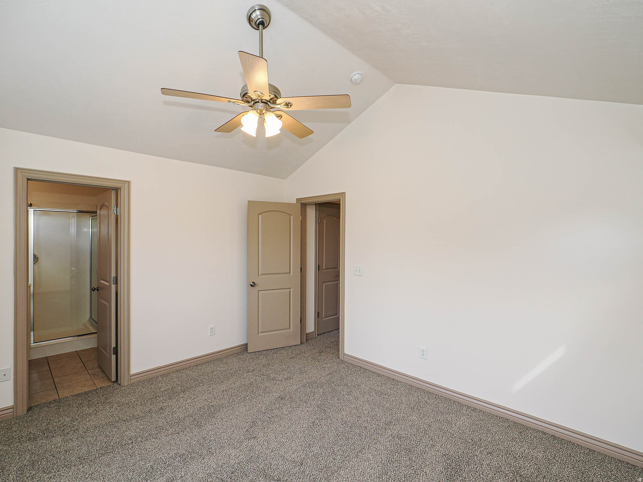 SIENA VISTA - Residential