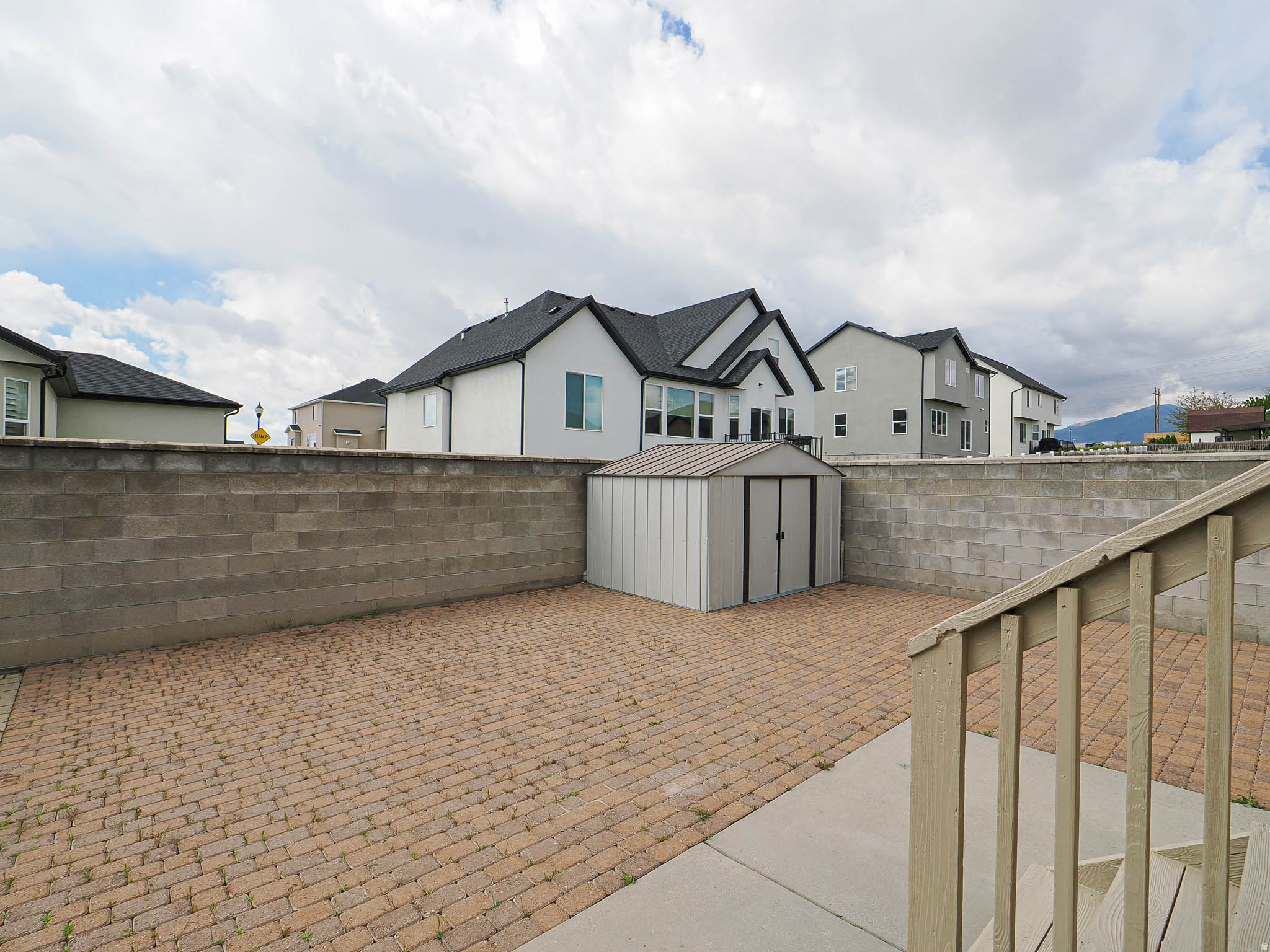 SIENA VISTA - Residential