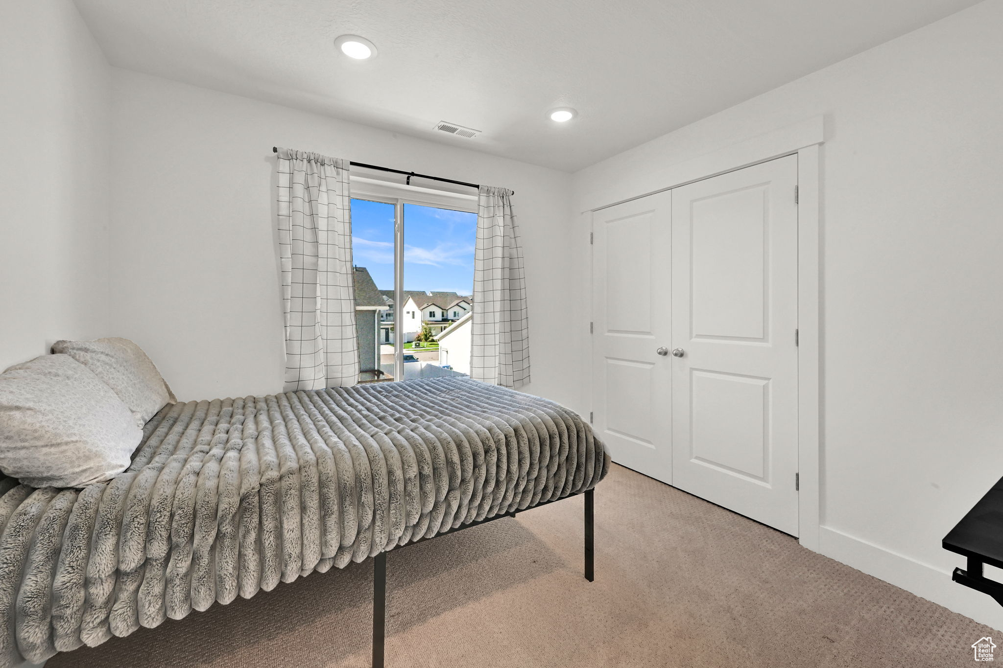 ESTATES AT FENN FARMS - Residential
