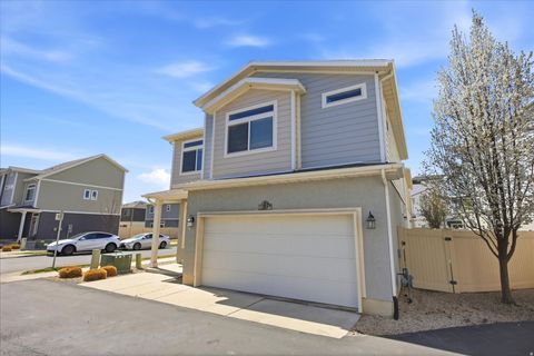 Tiny photo for 707 E 380 S, American Fork, UT 84003 (MLS # 2146218)