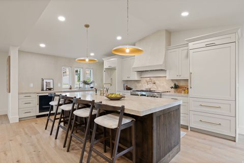 Tiny photo for 985 S VISTA VIEW DR E, Salt Lake City, UT 84108 (MLS # 2159111)