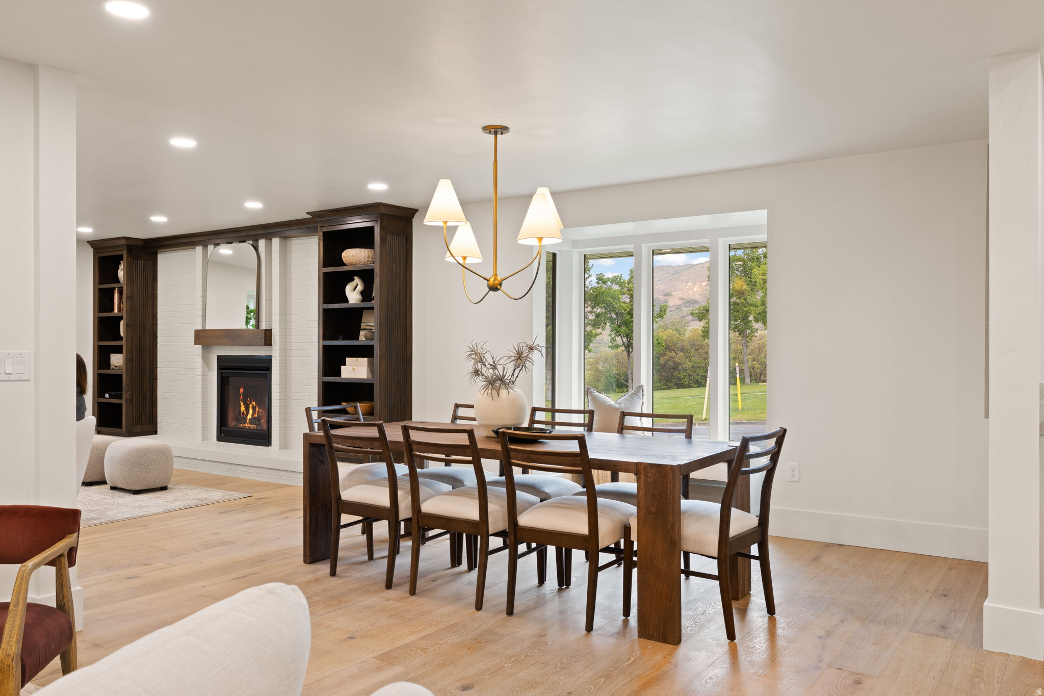 OAK HILLS - Residential