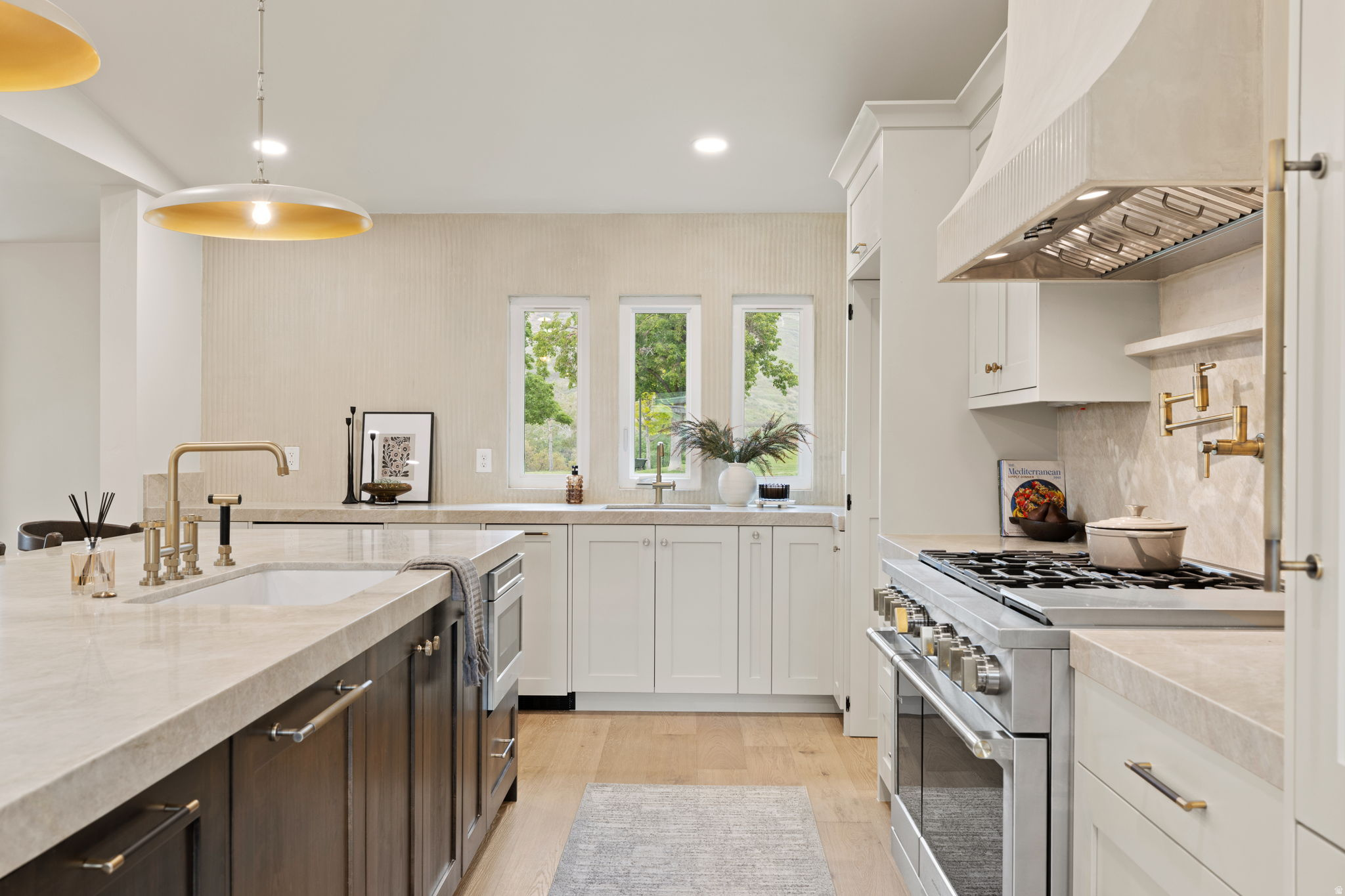 OAK HILLS - Residential