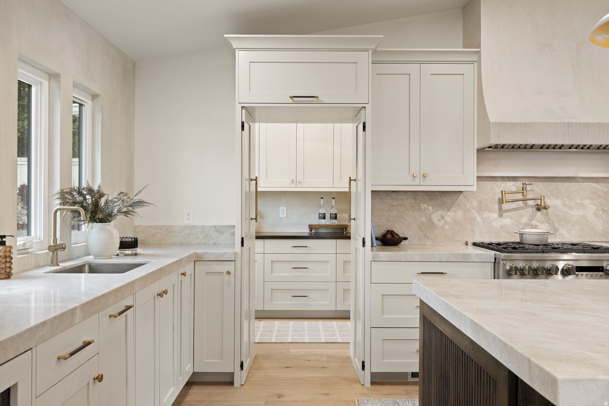 OAK HILLS - Residential