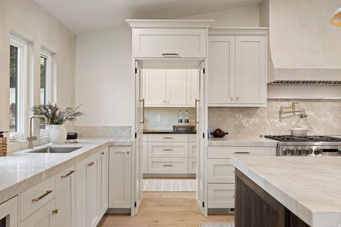 Tiny photo for 985 S VISTA VIEW DR E, Salt Lake City, UT 84108 (MLS # 2159111)