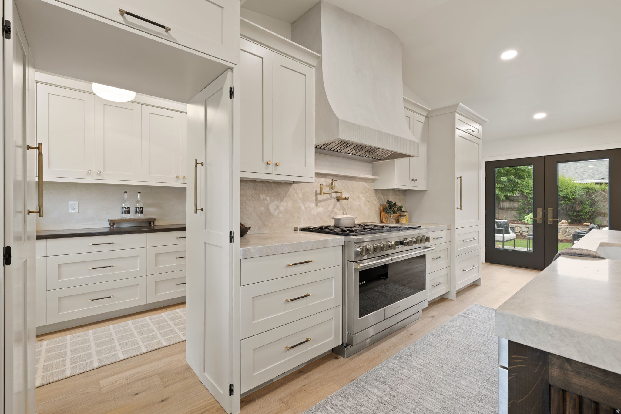 OAK HILLS - Residential