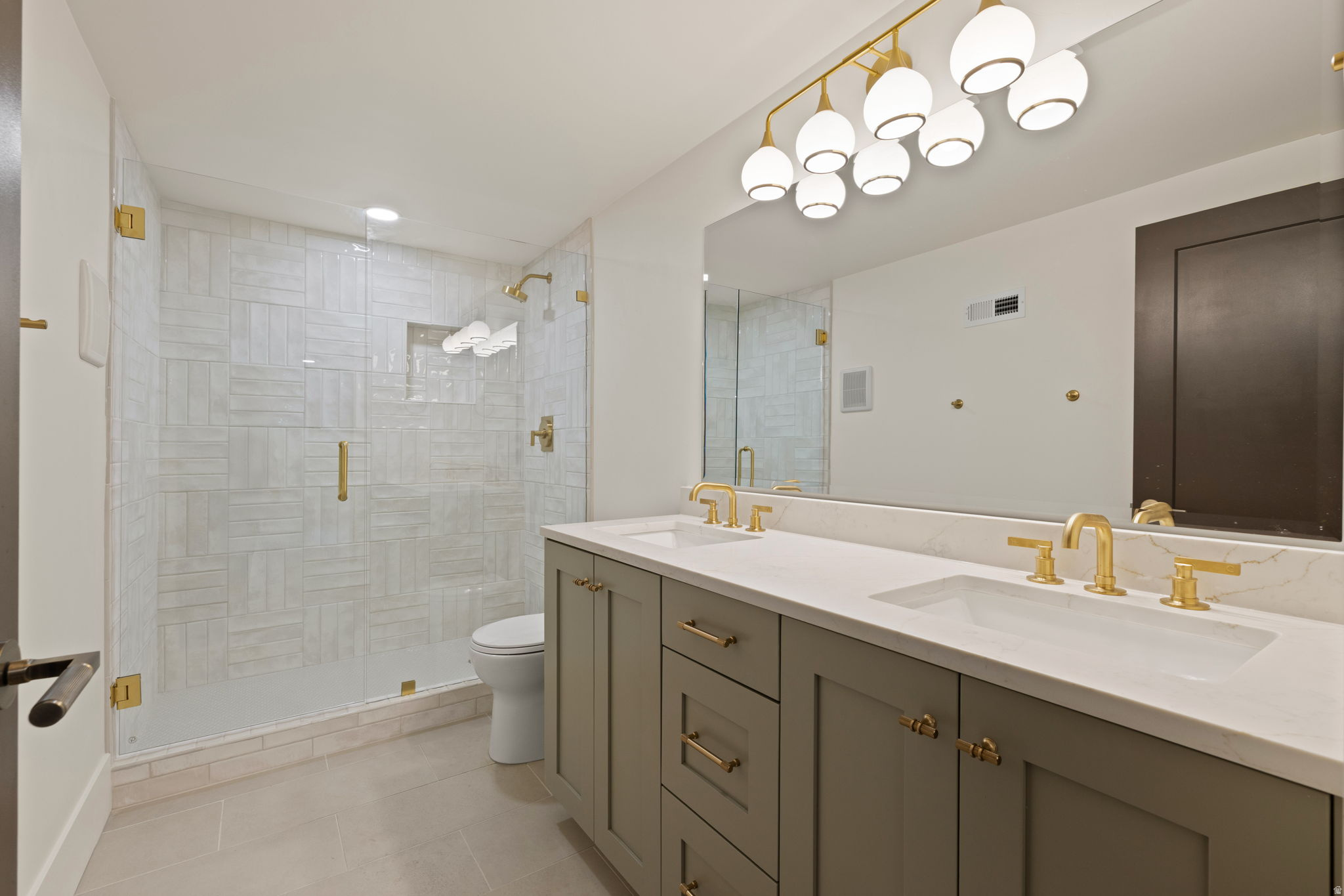 OAK HILLS - Residential