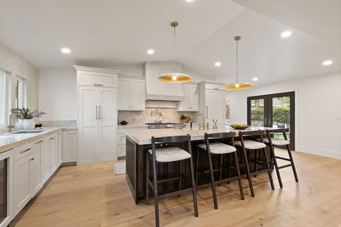 Tiny photo for 985 S VISTA VIEW DR E, Salt Lake City, UT 84108 (MLS # 2159111)
