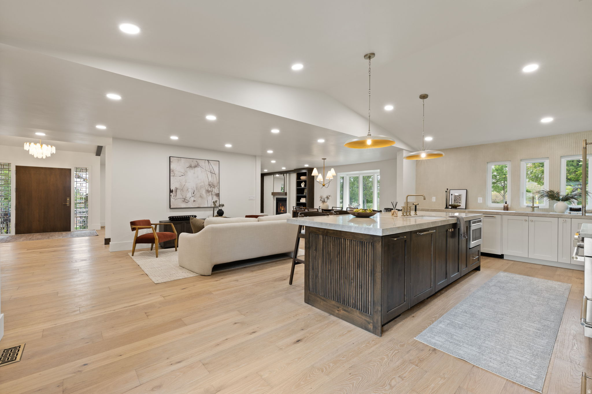 OAK HILLS - Residential
