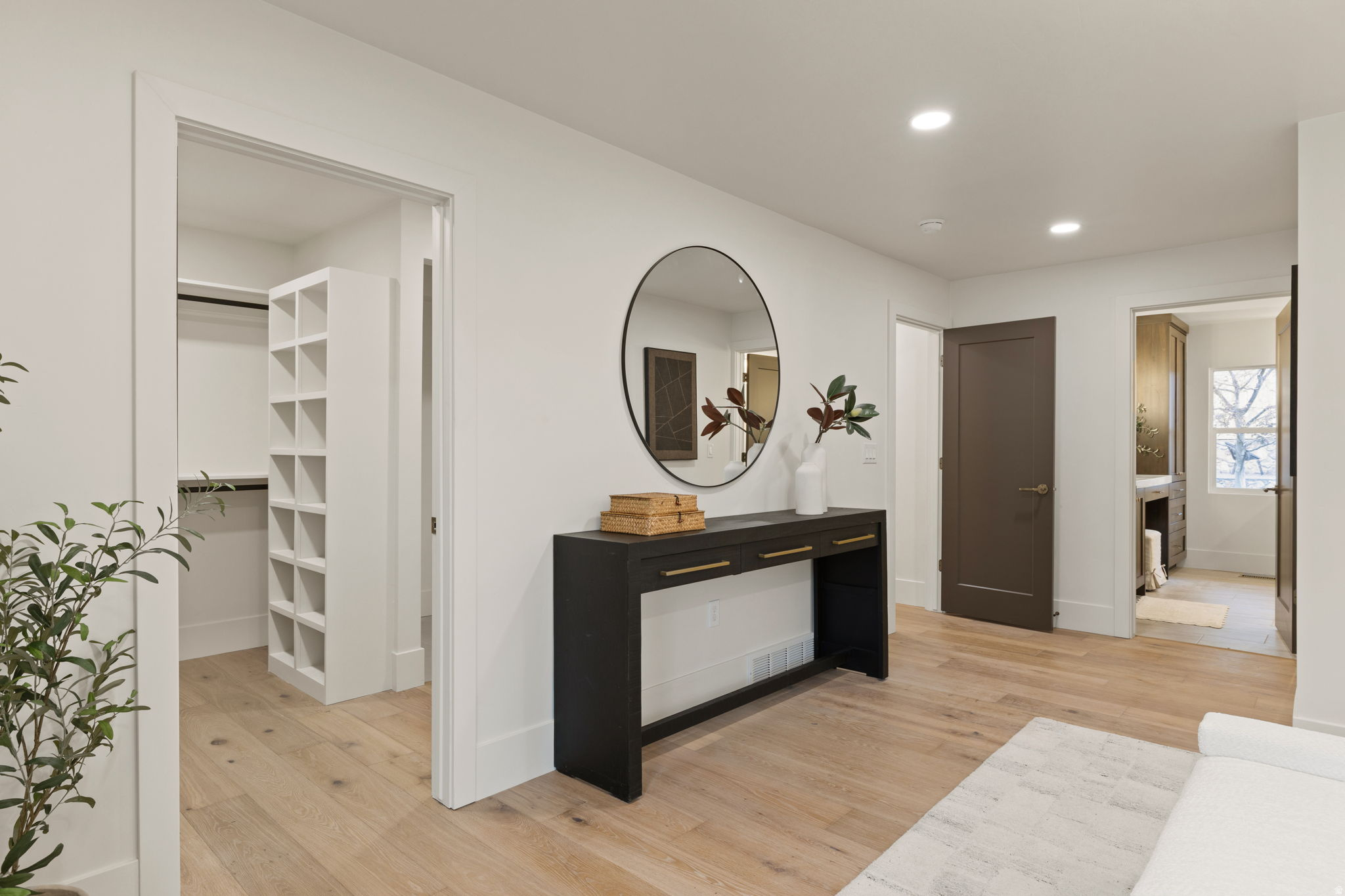 OAK HILLS - Residential