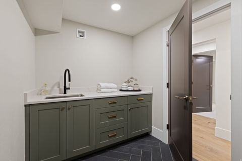 Tiny photo for 985 S VISTA VIEW DR E, Salt Lake City, UT 84108 (MLS # 2159111)