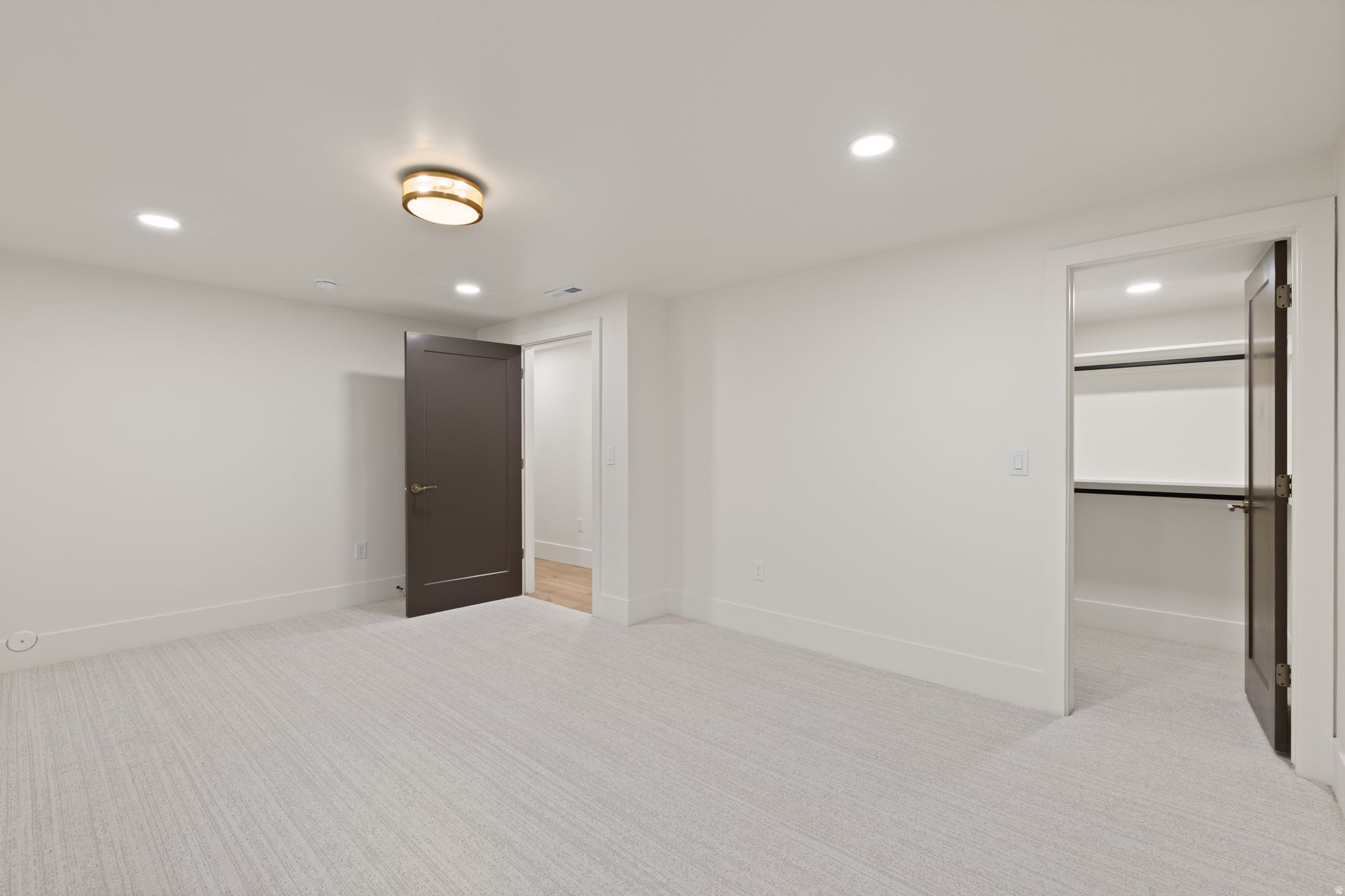 OAK HILLS - Residential
