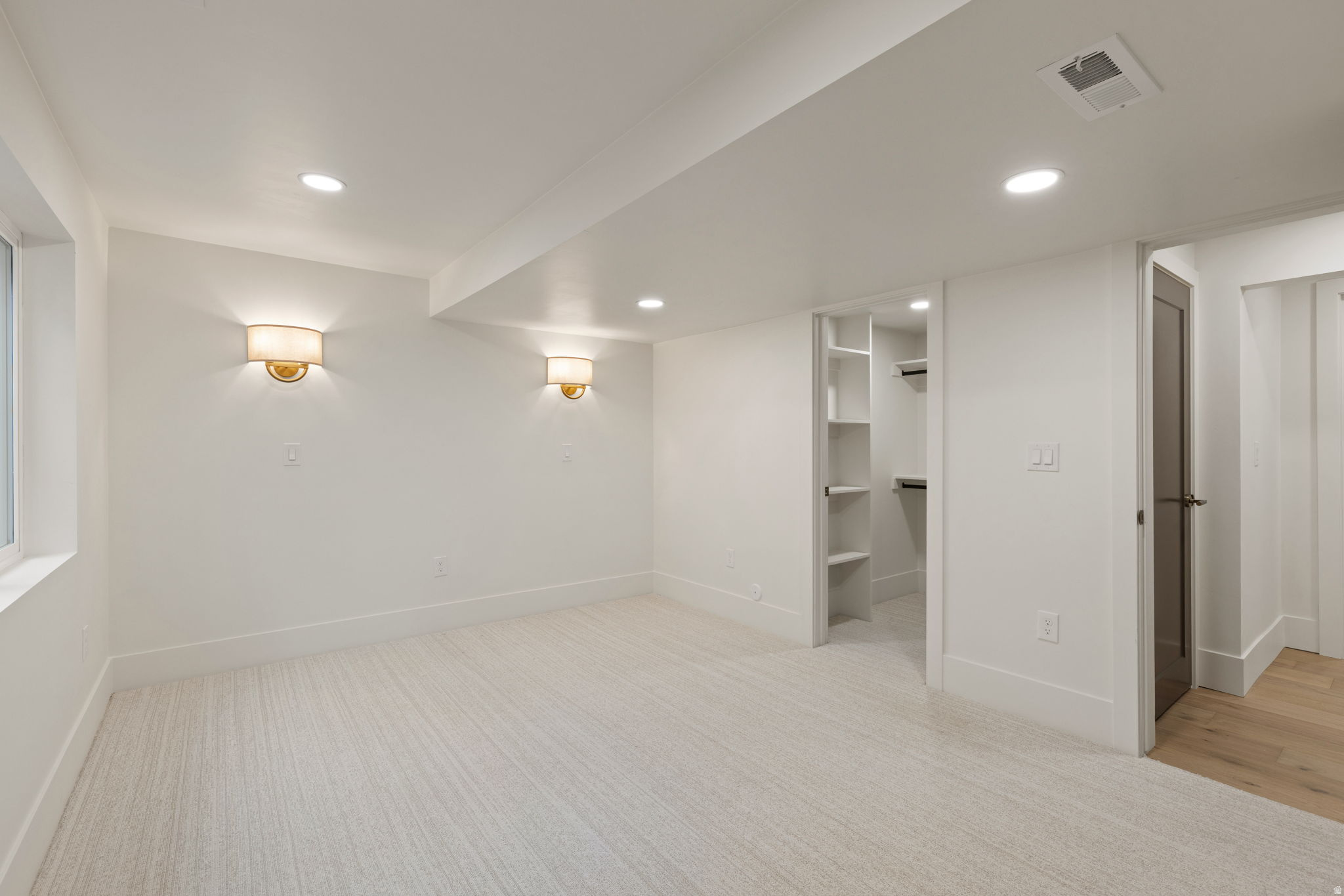 OAK HILLS - Residential