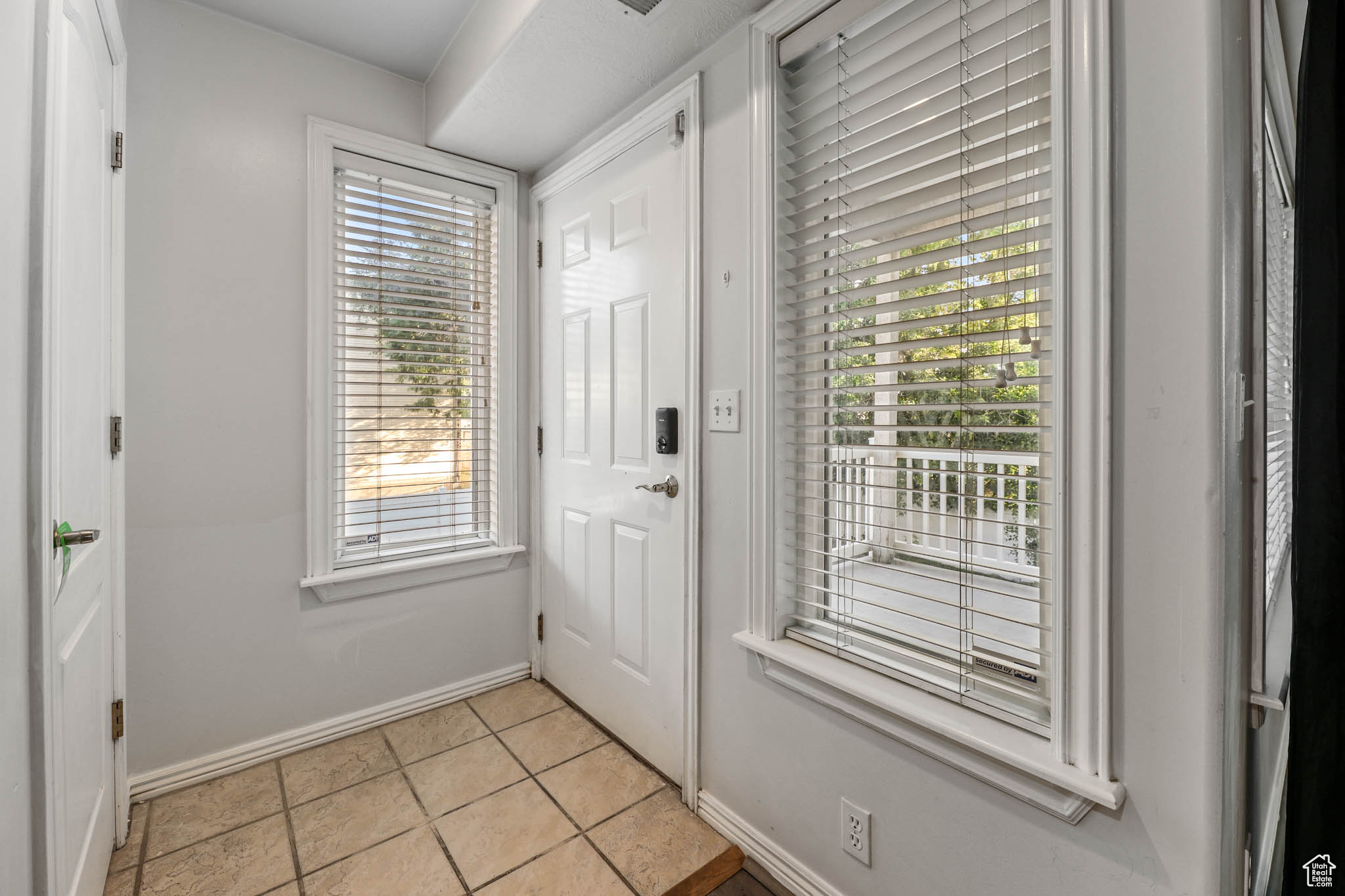 WILLOW GROVE CONDOMINIUMS - Residential