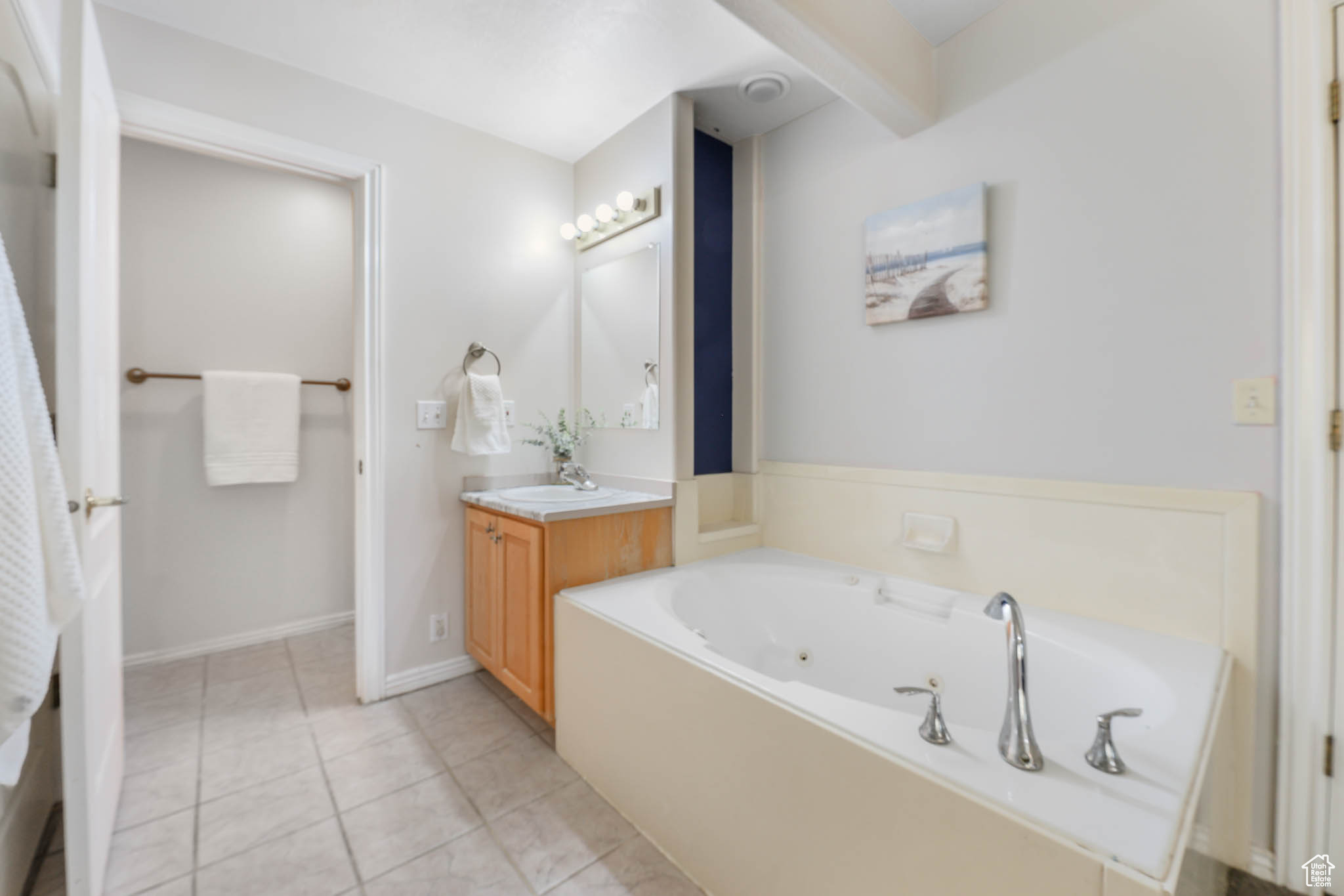 WILLOW GROVE CONDOMINIUMS - Residential