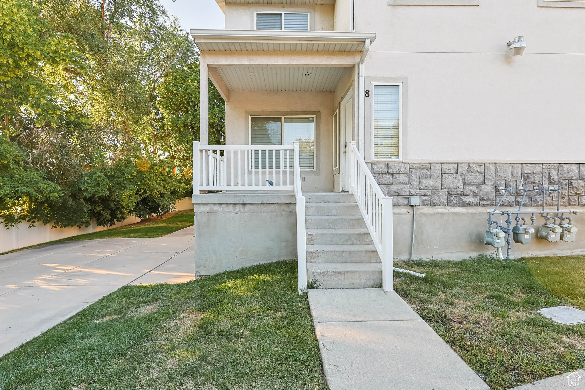 WILLOW GROVE CONDOMINIUMS - Residential