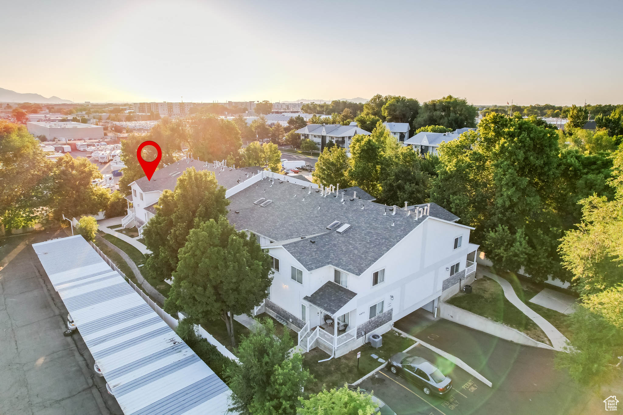 WILLOW GROVE CONDOMINIUMS - Residential