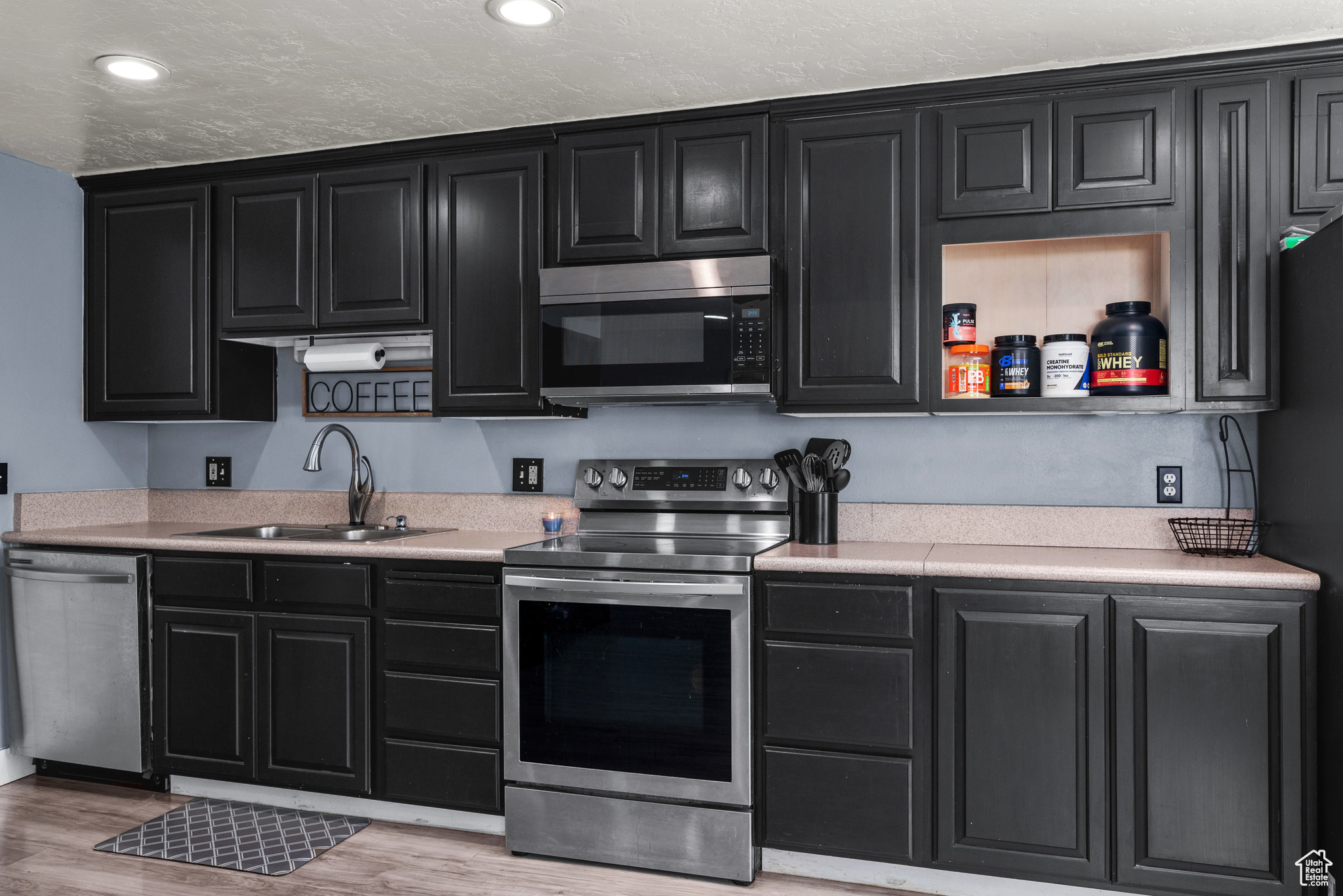 MEADOWBROOK - Residential