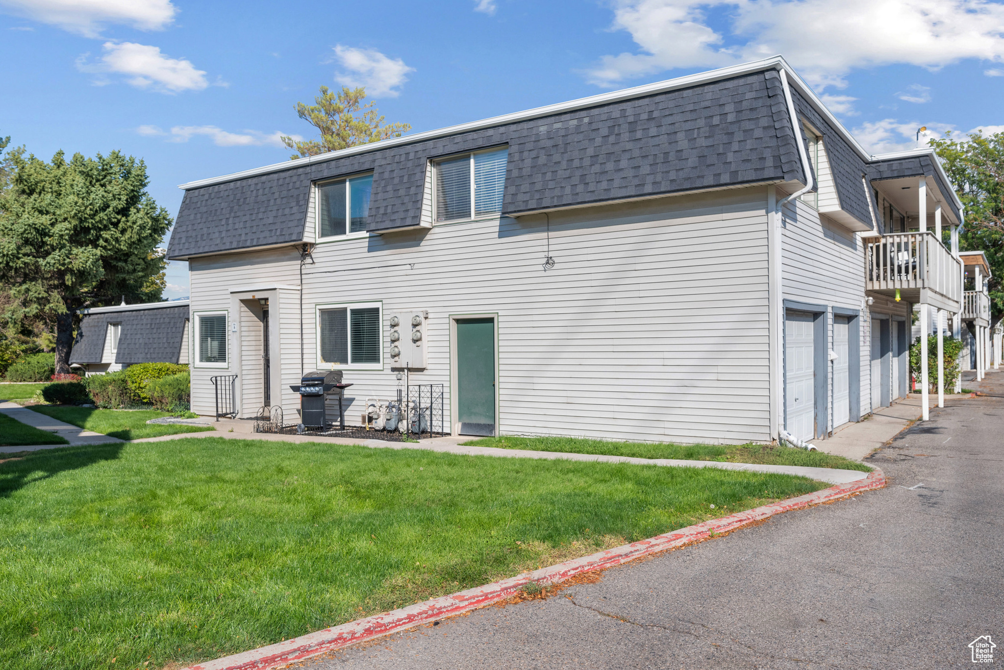 MEADOWBROOK - Residential