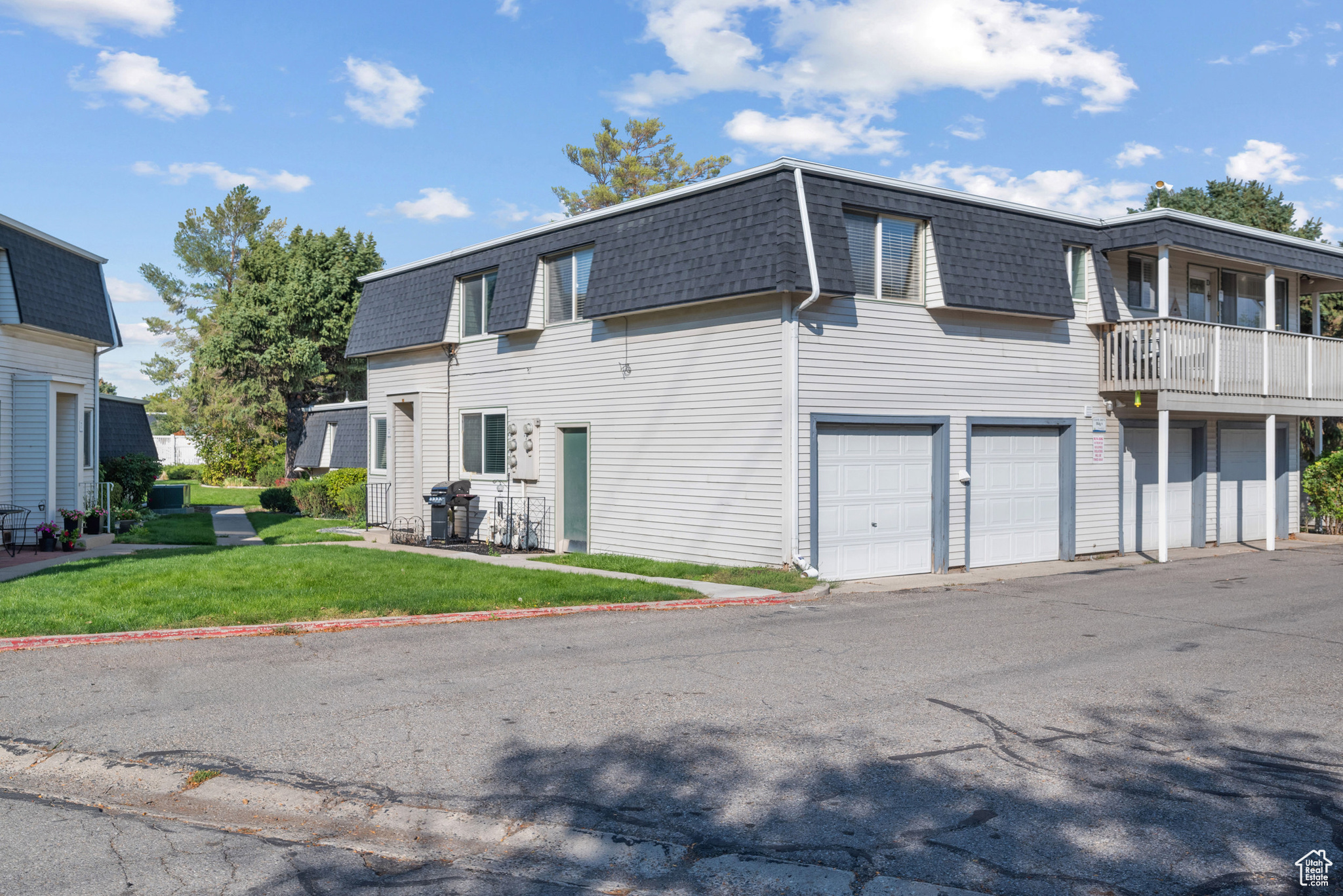 MEADOWBROOK - Residential