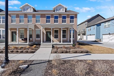 Tiny photo for 11764 S LEANDER DR, South Jordan, UT 84009 (MLS # 2153350)