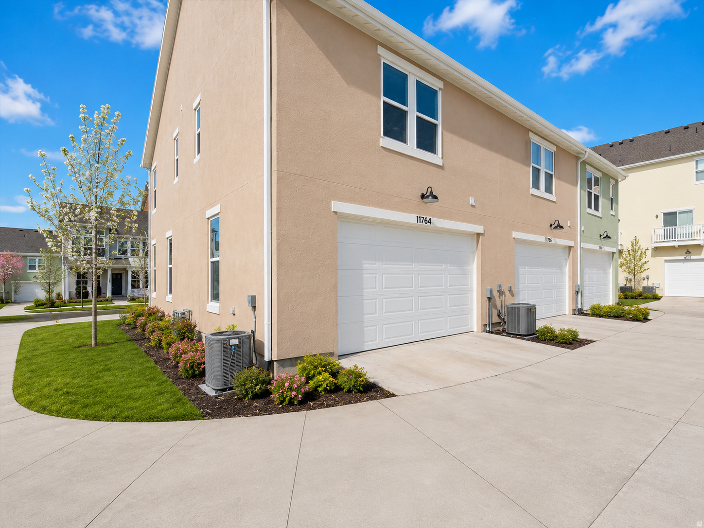 DAYBREAK - Residential